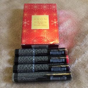 Avon Give Me Some Lip Gift set